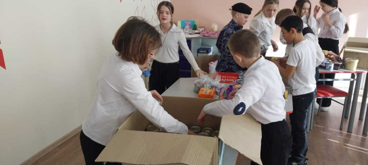 Акции «Посылка солдату».