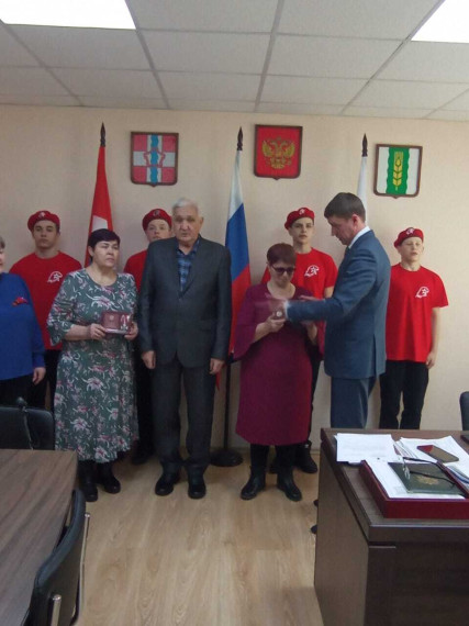 Церемония вручения посмертных наград.