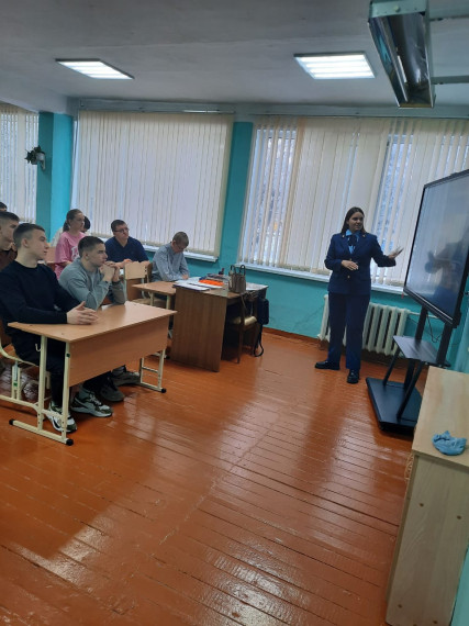 Встреча с помощником прокуратура А.С.Солодухиной.